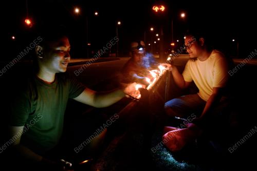 PASANG PELITA MALAM TUJUH LIKUR