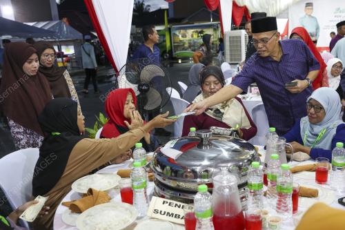DATUK SERI WAN ROSDY WAN ISMAIL