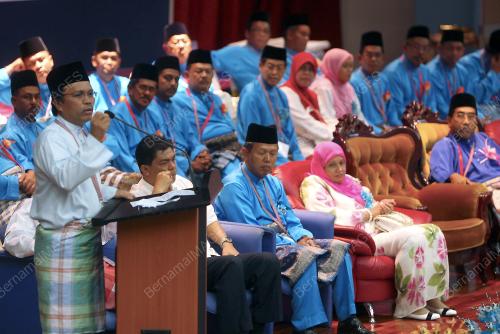 MOHD SHAFIE APDAL