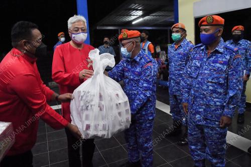 DATUK SERI ISMAIL SABRI YAAKOB
