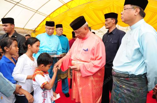 SULTAN AHMAD SHAH