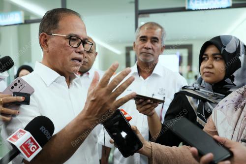 DATUK SERI WAN ROSDY WAN ISMAIL