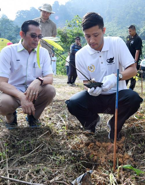 PH04_17112018_HUTAN_BN201811163874