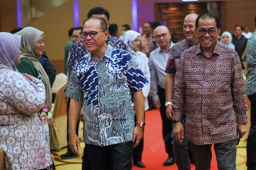 DATUK SERI WAN ROSDY WAN ISMAIL