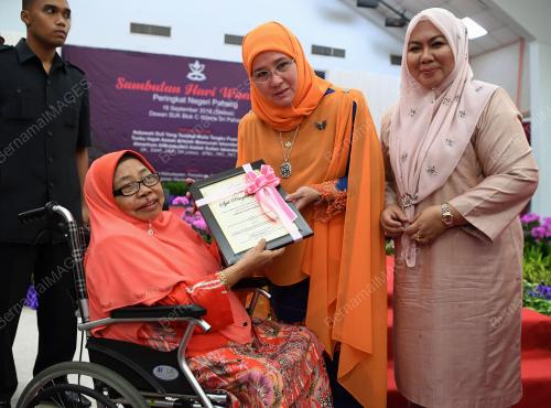 PH04_18092018_AZIZAH