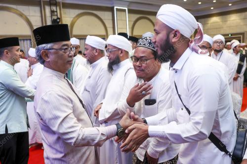 AL-SULTAN ABDULLAH RI'AYATUDDIN AL-MUSTAFA BILLAH SHAH