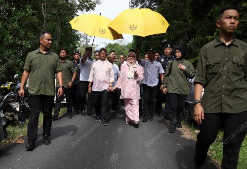 SULTAN ABDULLAH RI'AYATUDDIN AL-MUSTAFA BILLAH SHAH