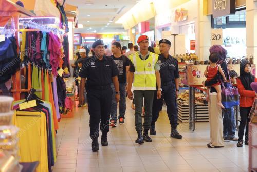 PH04_18122012_ATM_POLIS