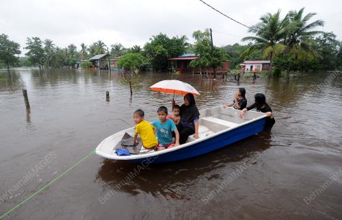 PH04_18122014_BANJIR