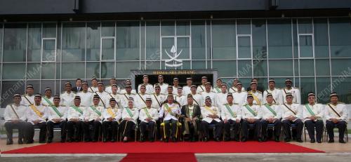 TENGKU ABDULLAH SULTAN AHMAD SHAH