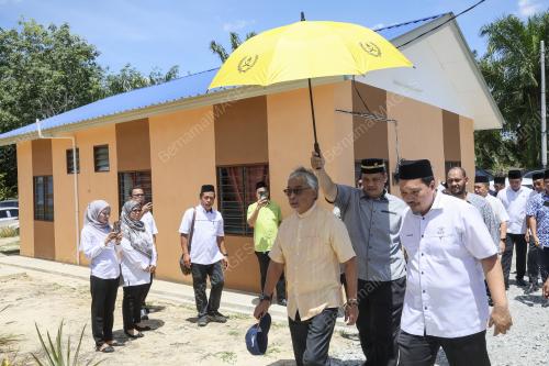 AL-SULTAN ABDULLAH RI'AYATUDDIN AL-MUSTAFA BILLAH SHAH