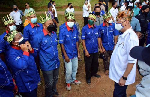 DATUK SERI ISMAIL SABRI YAAKOB