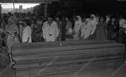 PH04_21102015_KOMPLEKS_KAYU