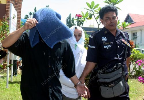 WARGA THAILAND_GANTUNG SAMPAI MATI