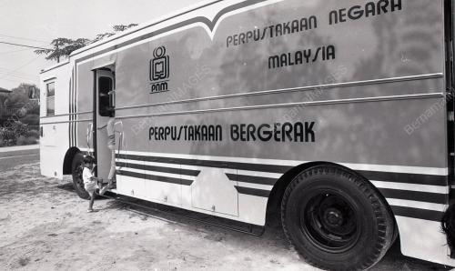 PERPUSTAKAAN BERGERAK