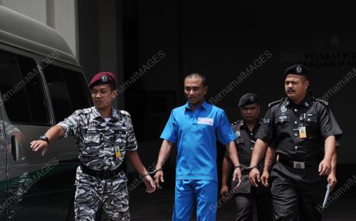 PH04_24022015_MAHKAMAH
