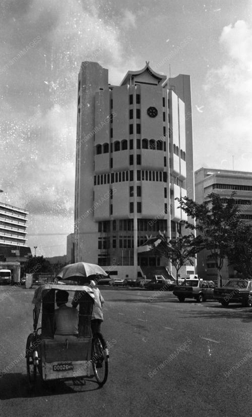 PH04_24062019_VAN_BANK