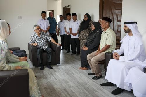 AL-SULTAN ABDULLAH RI'AYATUDDIN AL-MUSTAFA BILLAH SHAH