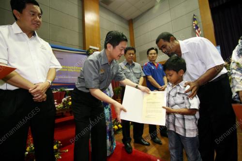 PH04_26012011_WARGANEGARA