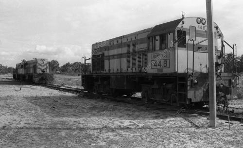 PH04_26012015_KERETA_API