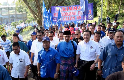 PH04_26022011_CALON