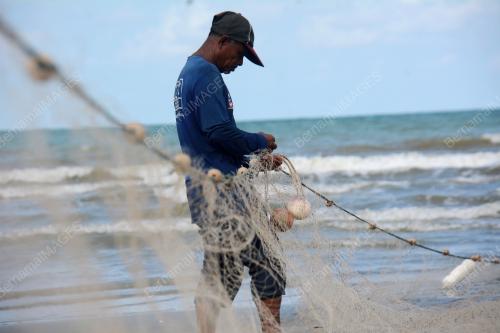 NELAYAN PANTAI