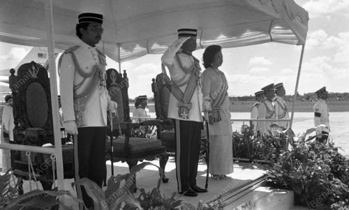 PH04_26062015_AGONG_TIBA