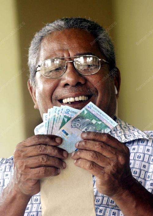 MOHD NAJIB TUN ABDUL RAZAK