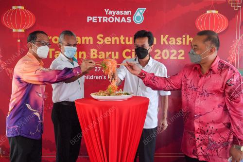 PROGRAM SENTUHAN KASIH TAHUN BARU CINA YAYASAN PETRONAS