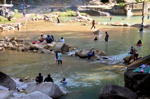 HUTAN LIPUR SUNGAI PANDAN