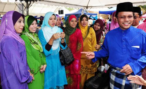 DATUK SERI MOHD SHAFIE APDAL