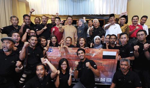 PH04_27102014_FANSIPAN