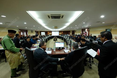 DATUK SAIFUDDIN ABDULLAH