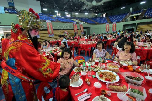 PH04_28022015_CNY