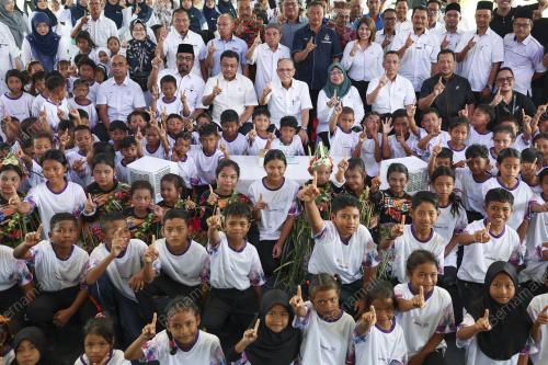 DATUK SERI WAN ROSDY WAN ISMAIL