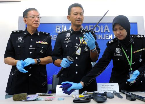 PH04_28032014_POLIS