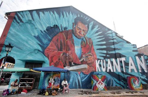 MURAL TUKANG KASUT