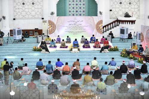 TENGKU HASSANAL IBRAHIM ALAM SHAH AL-SULTAN ABDULLAH