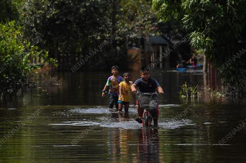 BANJIR MULAI SURUT DI PEKAN, PAHANG