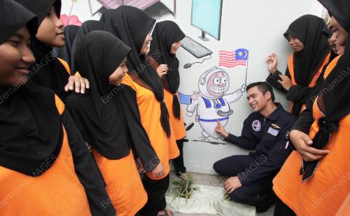DATUK SHEIKH MUSZAPHAR SHUKOR
