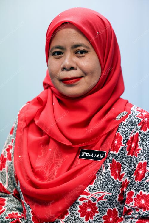 ZIRWATUL AHLAM ZAMZAM