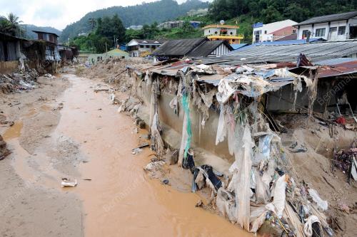 PH04_30102013_LEMBAH_BERTAM