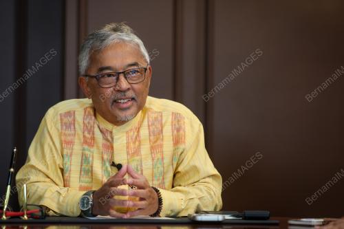 AL-SULTAN ABDULLAH RI'AYATUDDIN AL-MUSTAFA BILLAH SHAH