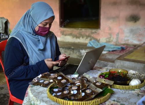 JENDELA BANTU PENIAGA KEMBANGKAN PERNIAGAAN