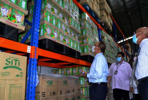 DATUK SERI WAN ROSDY WAN ISMAIL
