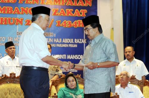 PH05_04082013_PM_ZAKAT