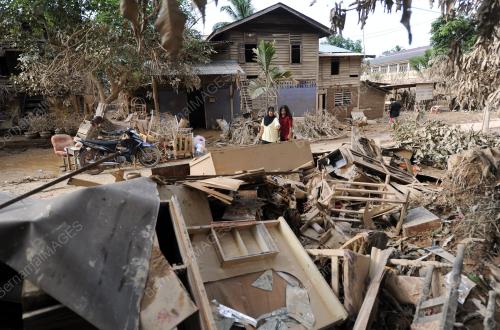 PH05_06012015_BANJIR