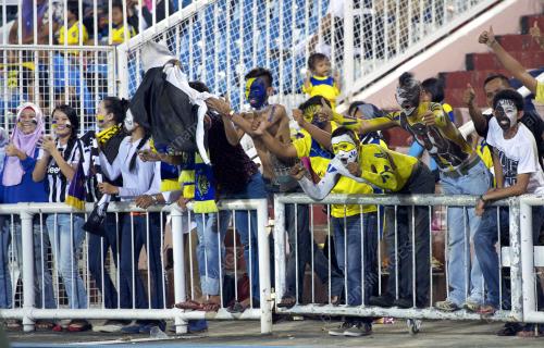 PH05_07042015_BOLA