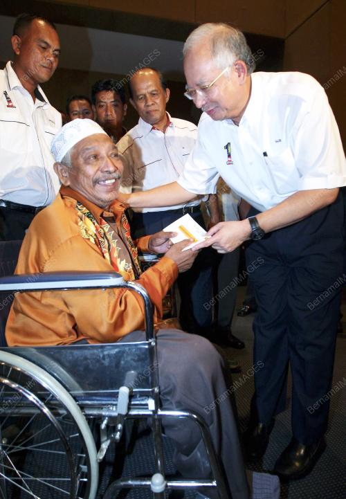 MOHD NAJIB TUN ABDUL RAZAK