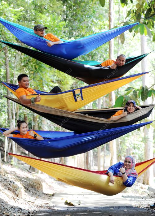 PH05_07112015_HAMMOCK